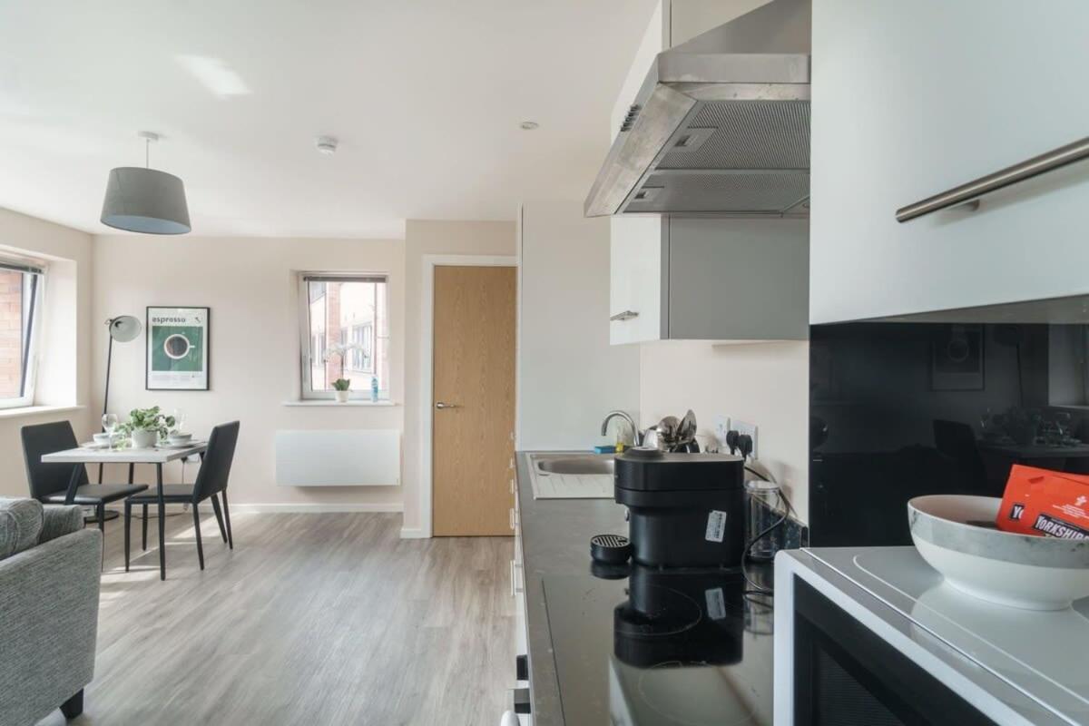 Amazing 1 Bed Apartment In Manchester - Sleeps 2 Buitenkant foto